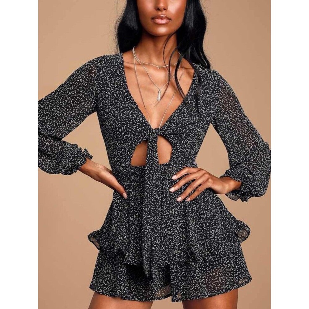 Lulu's Cammy Black and White Print Tie-Front Skort Romper Long Sleeve Size S